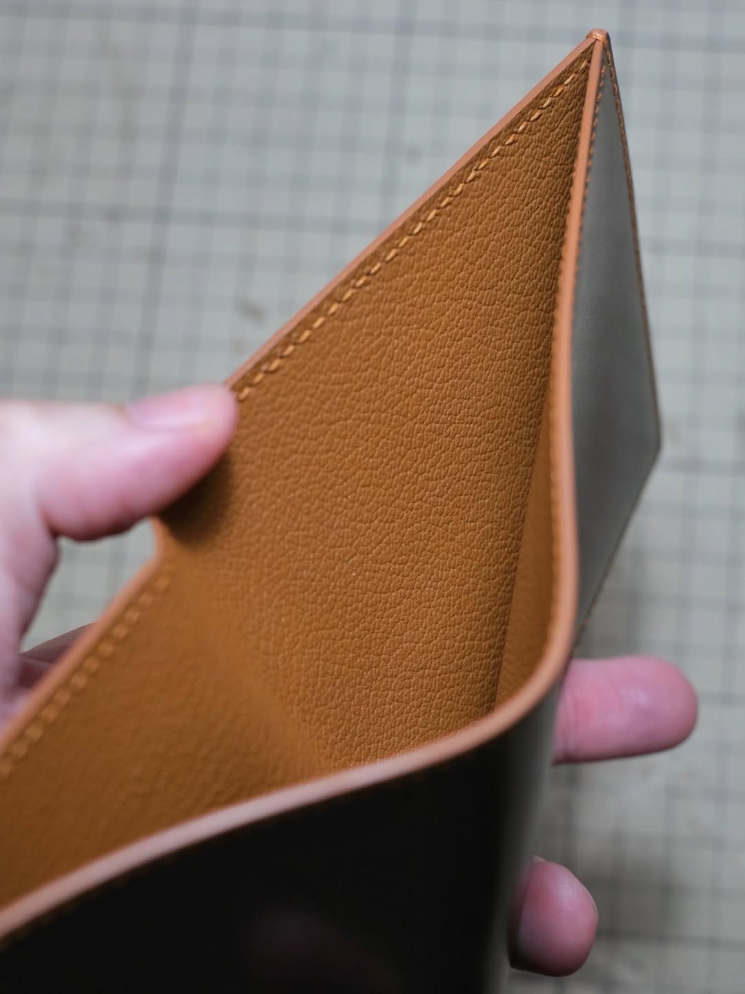 Shell Cordovan Mix Alran Chevre Bifold Wallet - Image 5