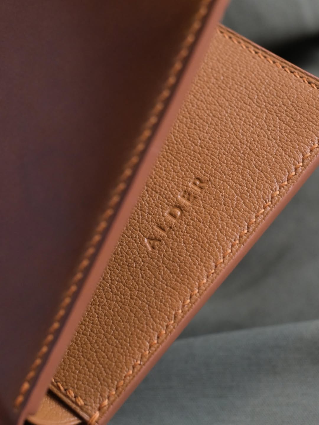 Shell Cordovan Mix Alran Chevre Bifold Wallet - Image 4
