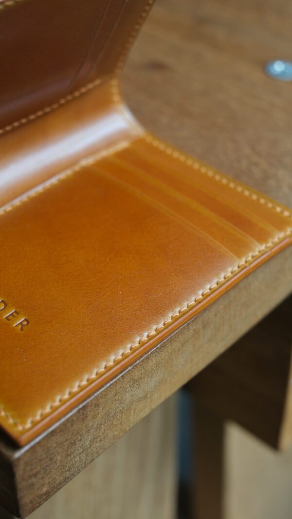 Shell Cordovan Vertical Wallet