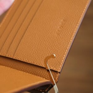 Shell Cordovan Mix Buttero Hatch Money Clip Wallet - Image 4